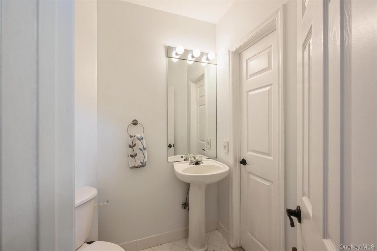 Updated 1/2 bath
