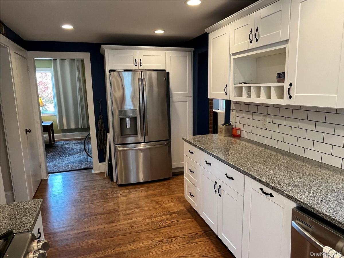 Kitchen Entry to Living Room