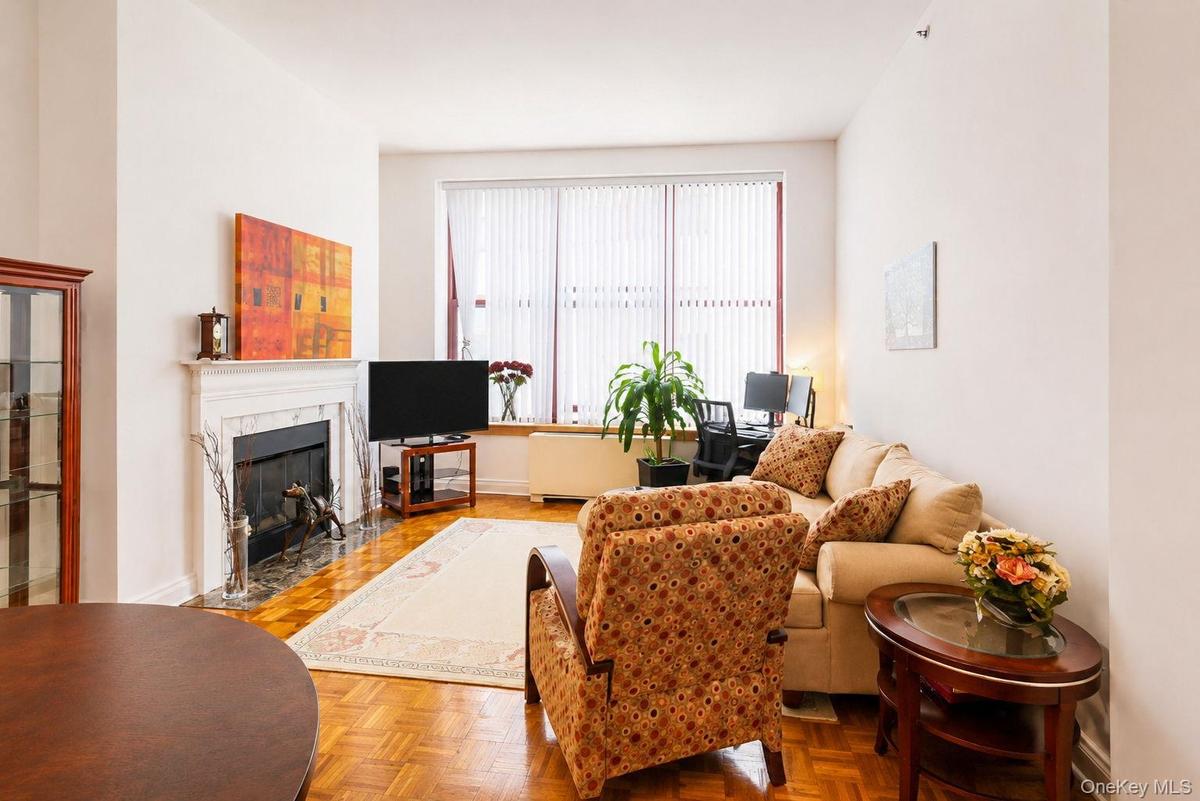 Living room with gas fireplace