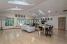 Vaulted ceilings, skylights, and tons of closet space