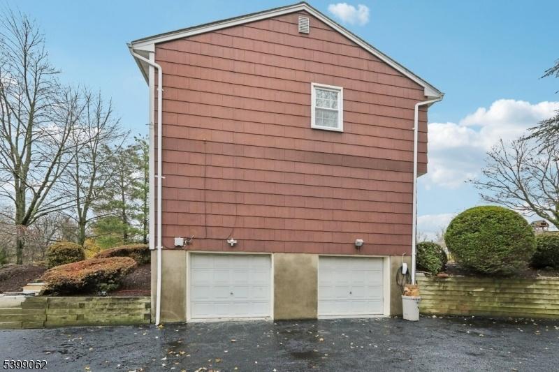 2 Car Blt-in Garage
