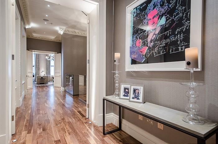 Upper Grosvenor Street Duplex for Sale - Hallway