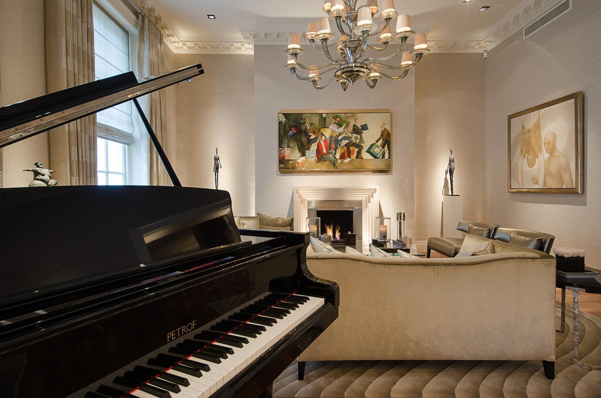 Upper Grosvenor Street Duplex for Sale - Piano Reception Room