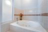 Garden tub