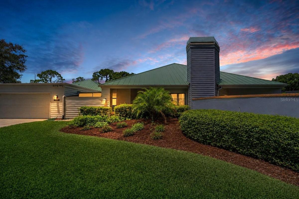 1 0 4 7 9 Longwood Drive Welcomes you!