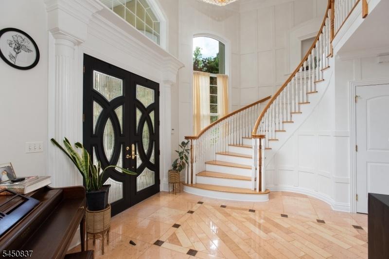 Stunning Foyer