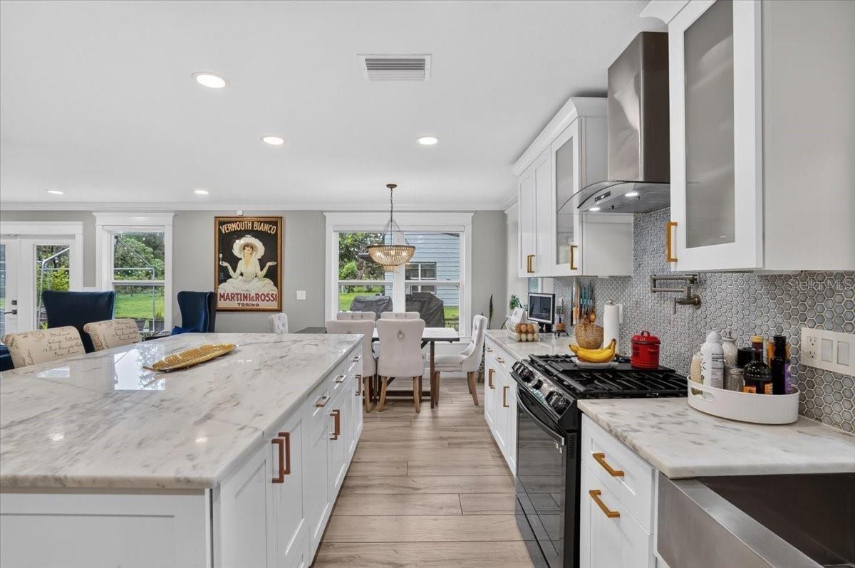 Mainhouse Kitchen