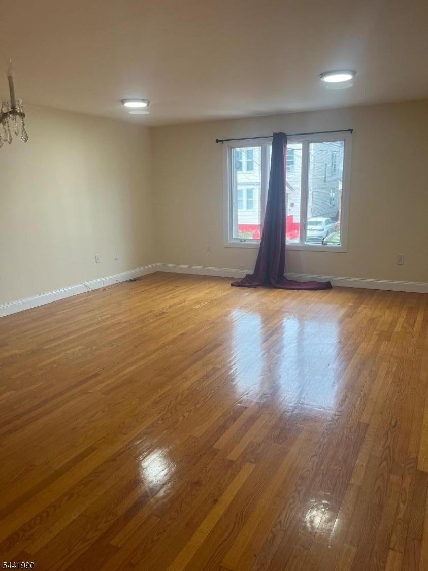 1st fl living rm