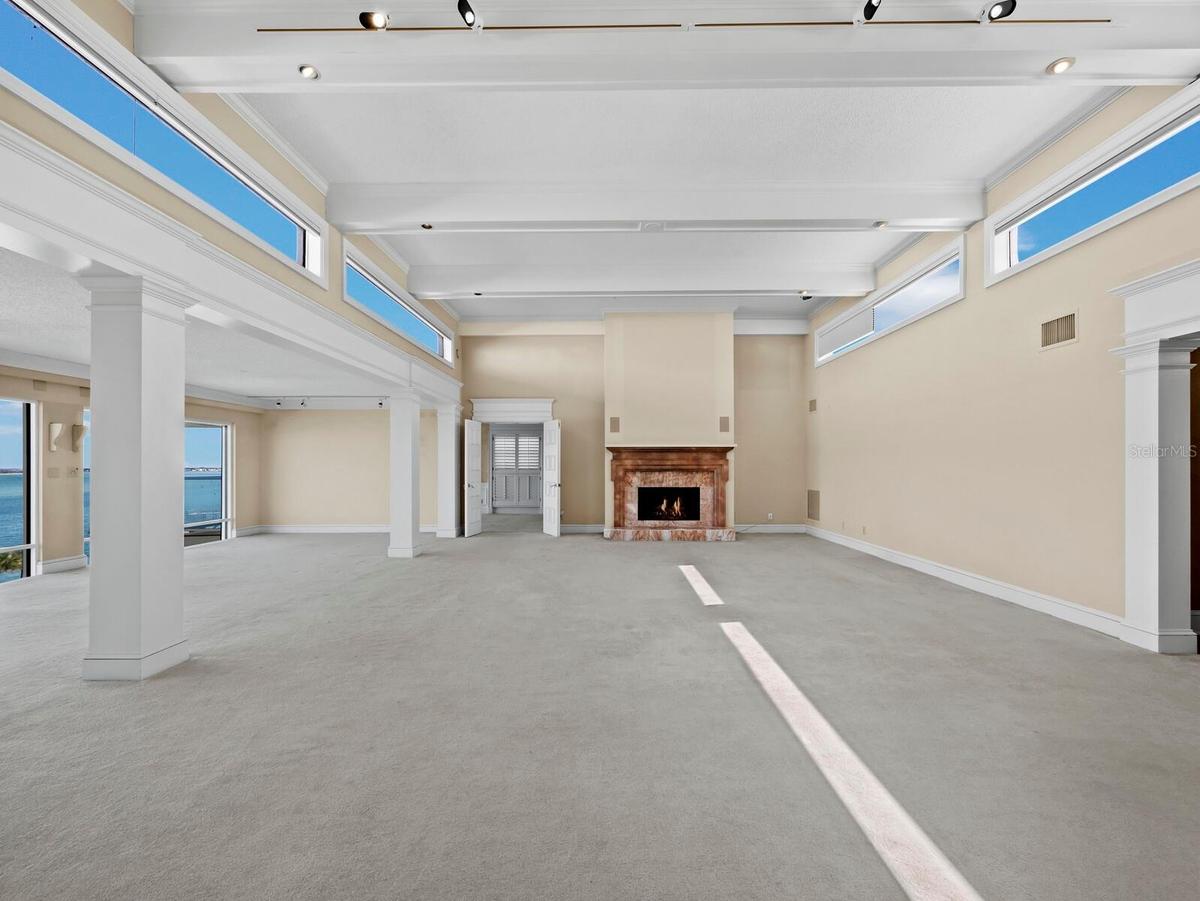 Living room  & dining room
