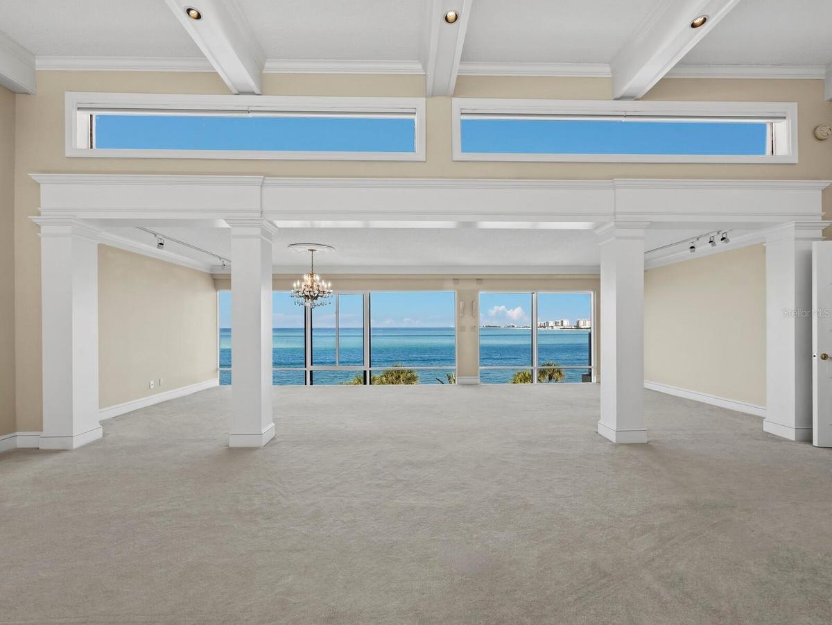 Living room  & dining room