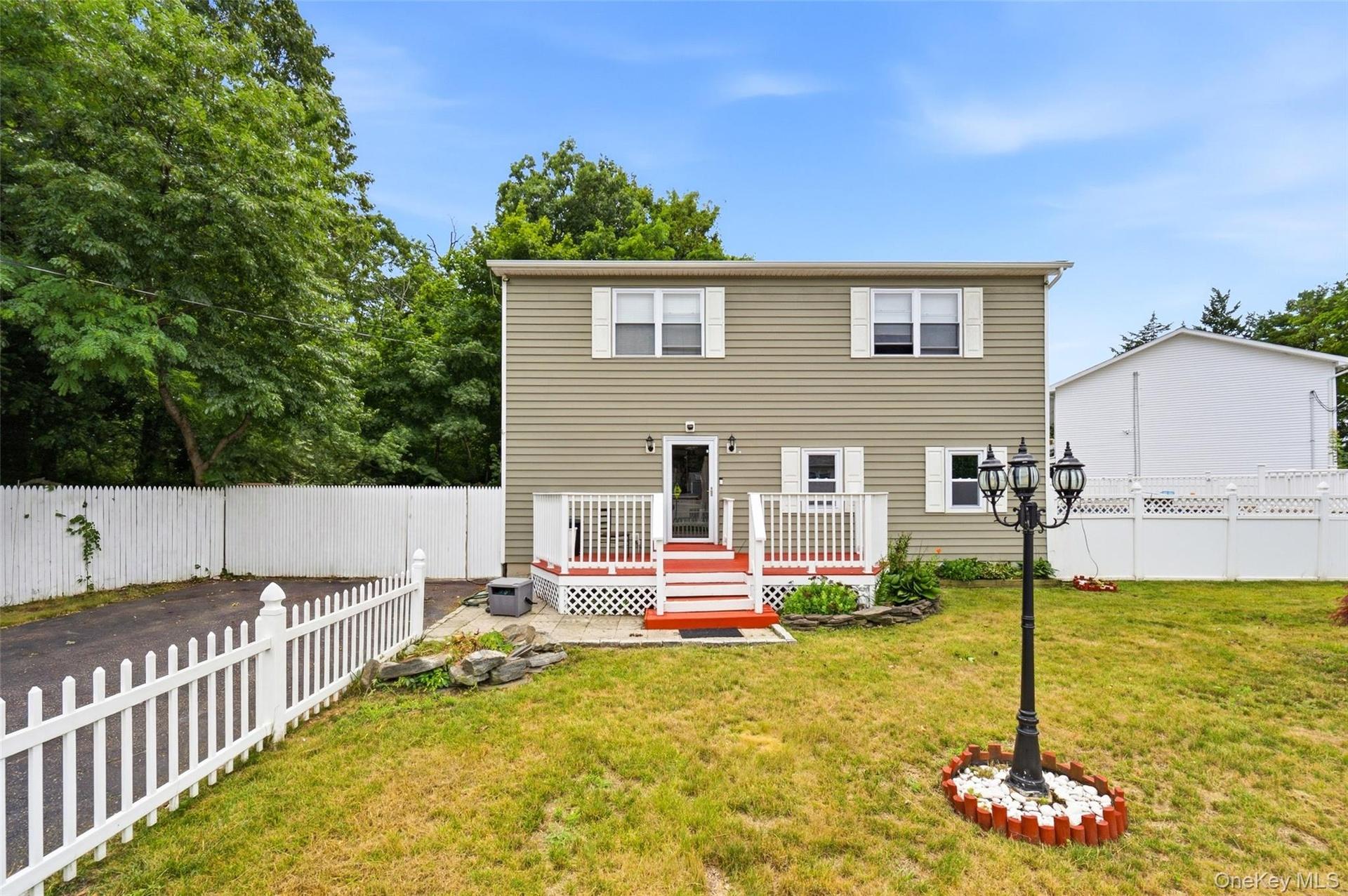 Welcome Home to 14 Nevada Road in West Babylon