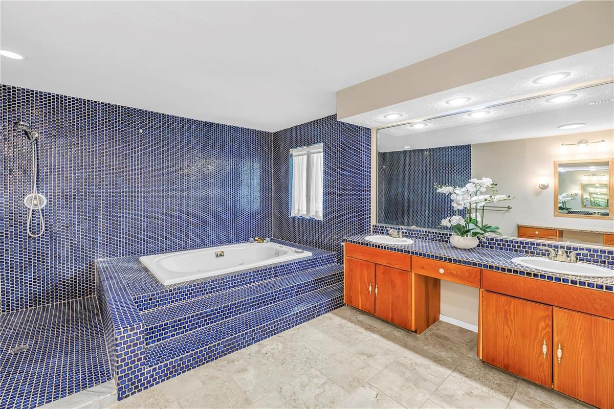 Main bathroom