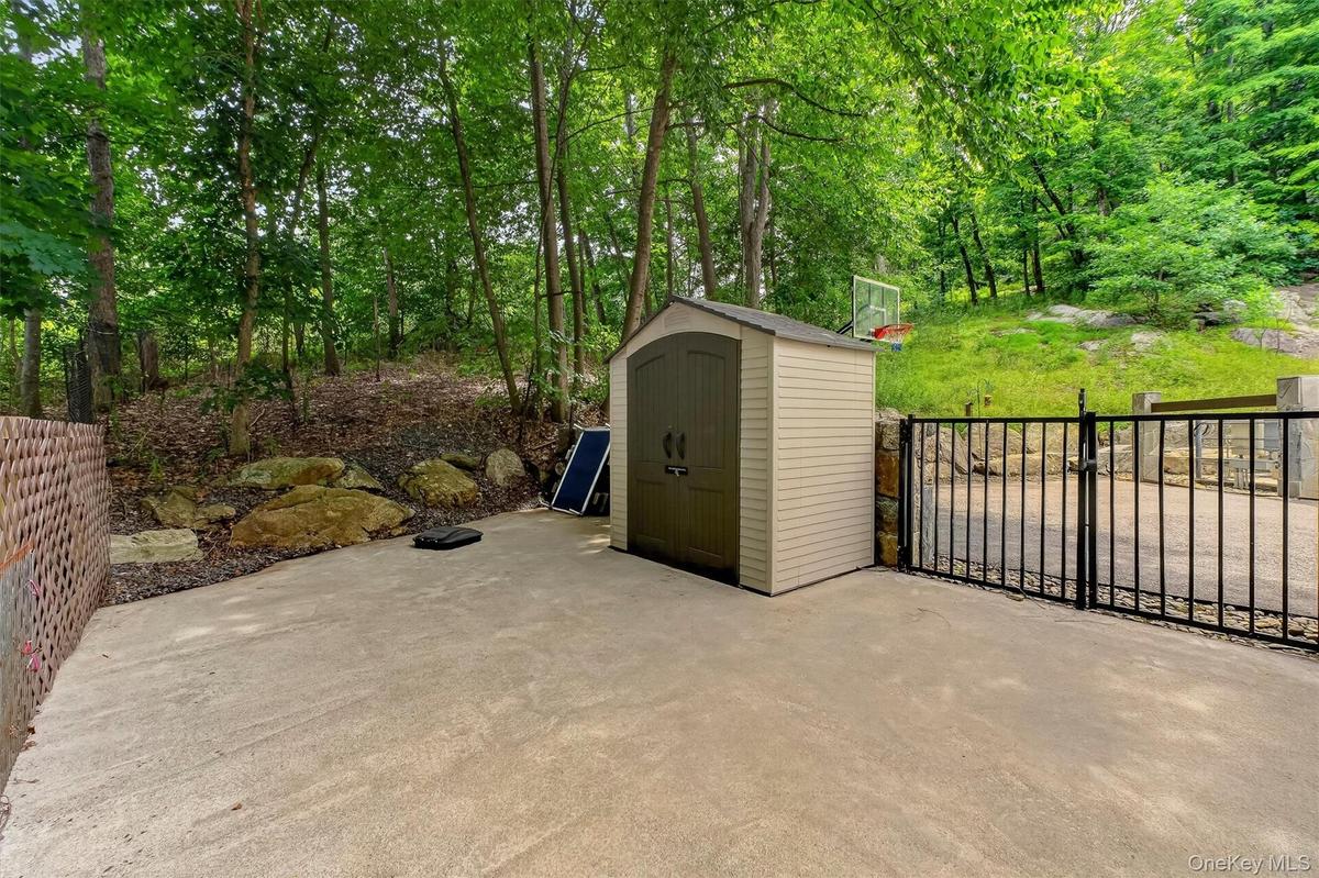 Fenced in dog pen or many other uses!
