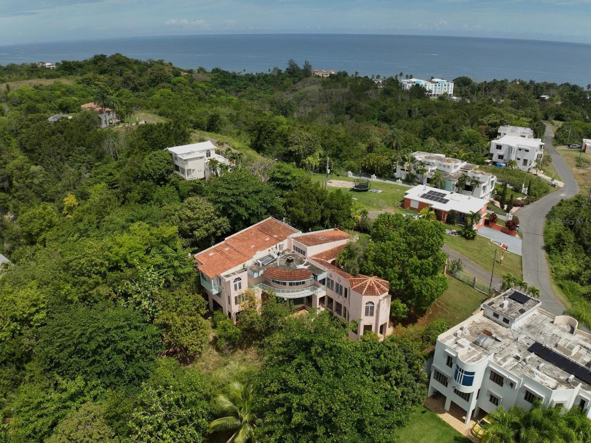 Aerial view/Vista aérea