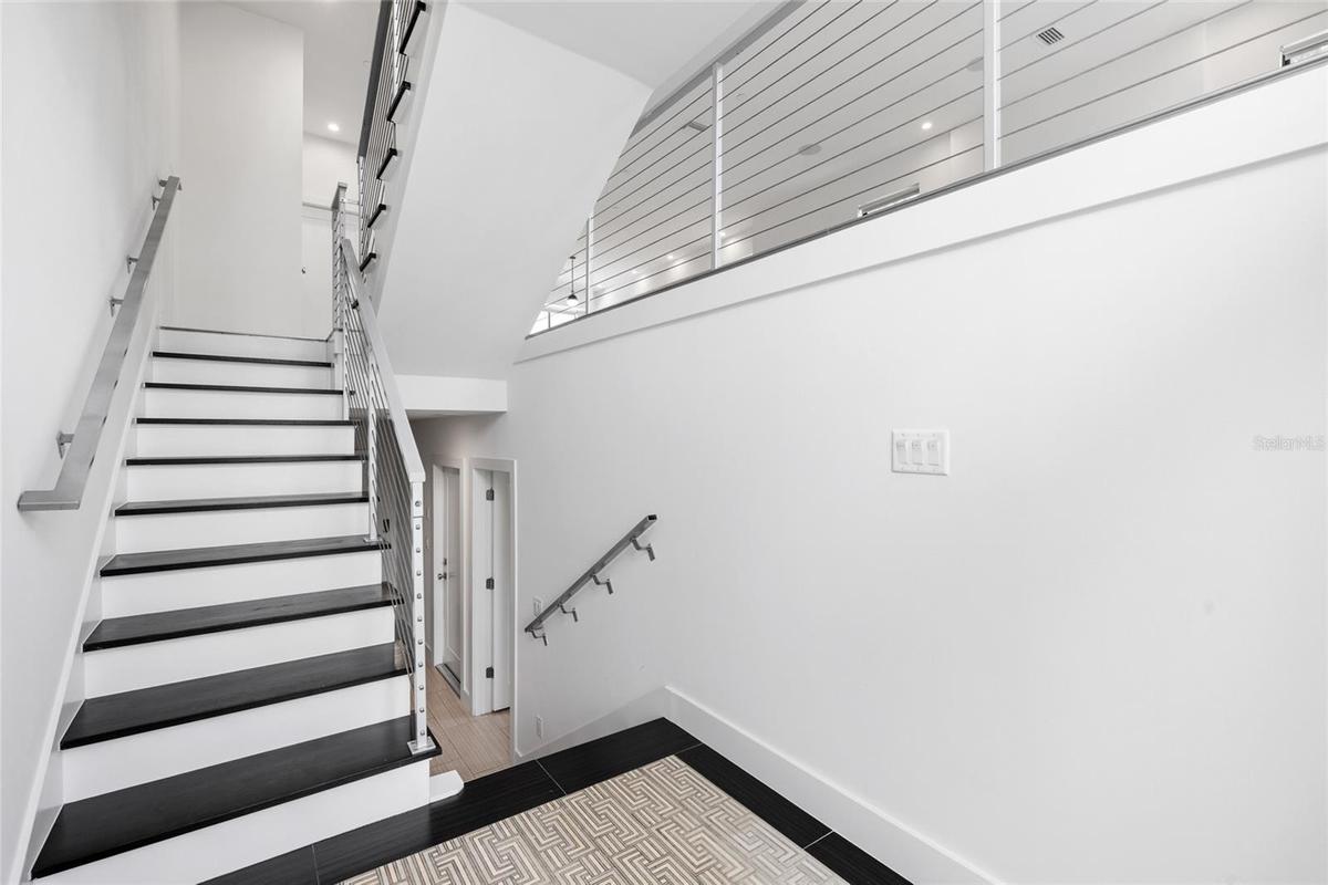 Steps to the main level!