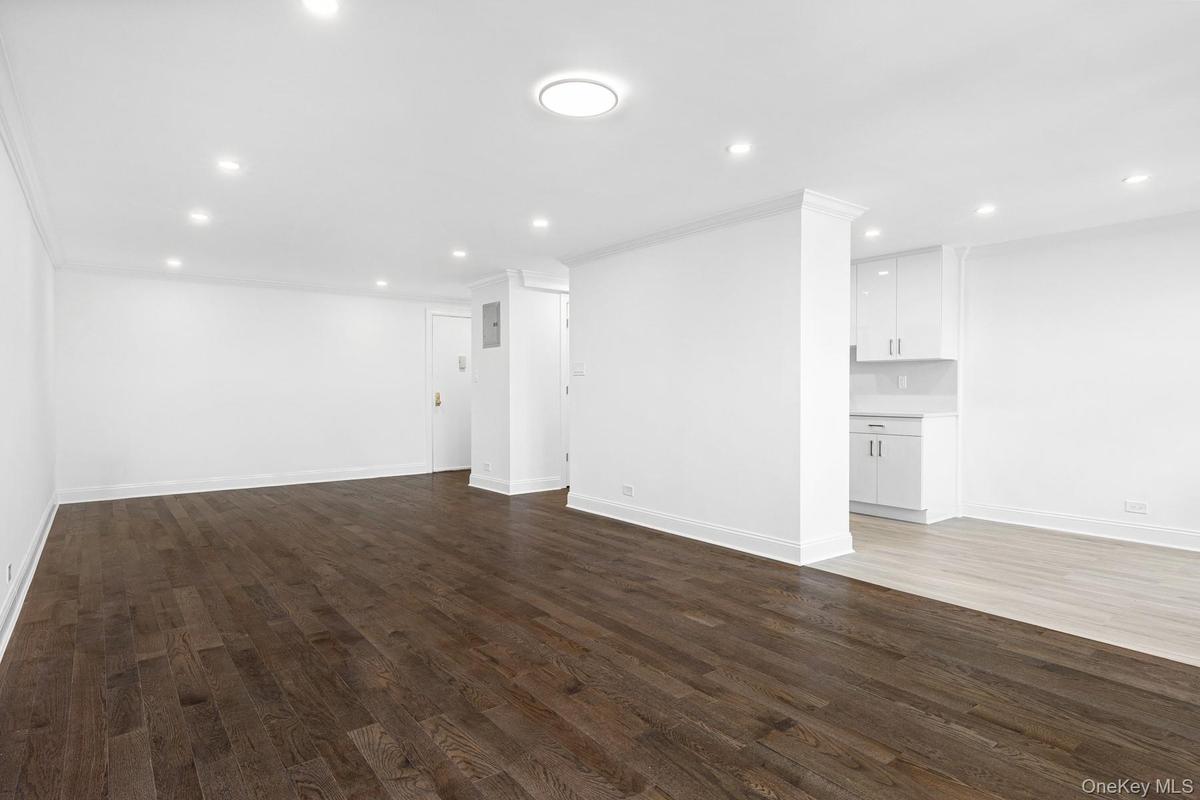 Living Room / Dining Area