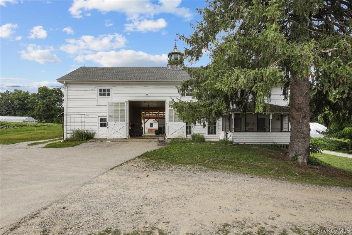 Main Barn and Farm Quaters