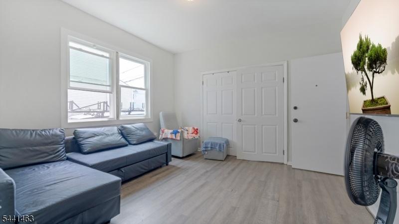 60 Welland Ave, Irvington, NJ