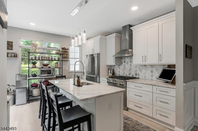 Fabulous custom kitchen!