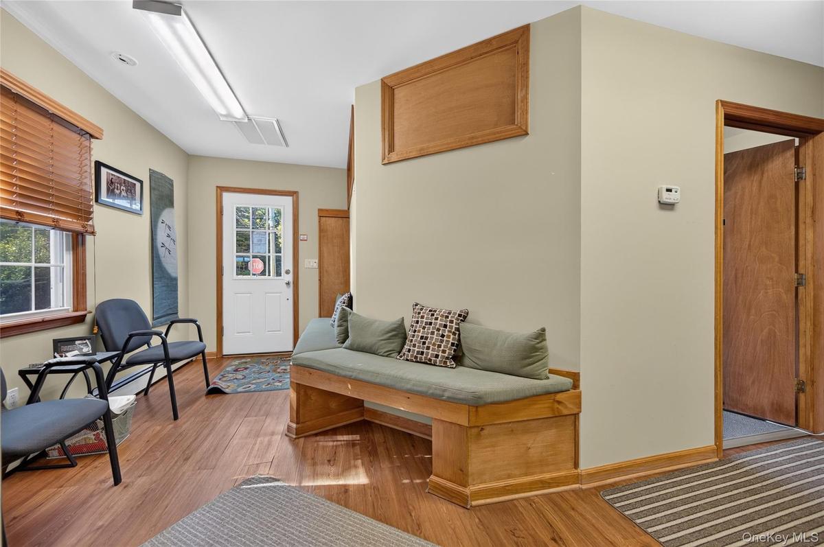 2nd Fl Waiting Area