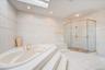 MBR Bath w 10 jet Jacuzzi & Steam Spt Shower