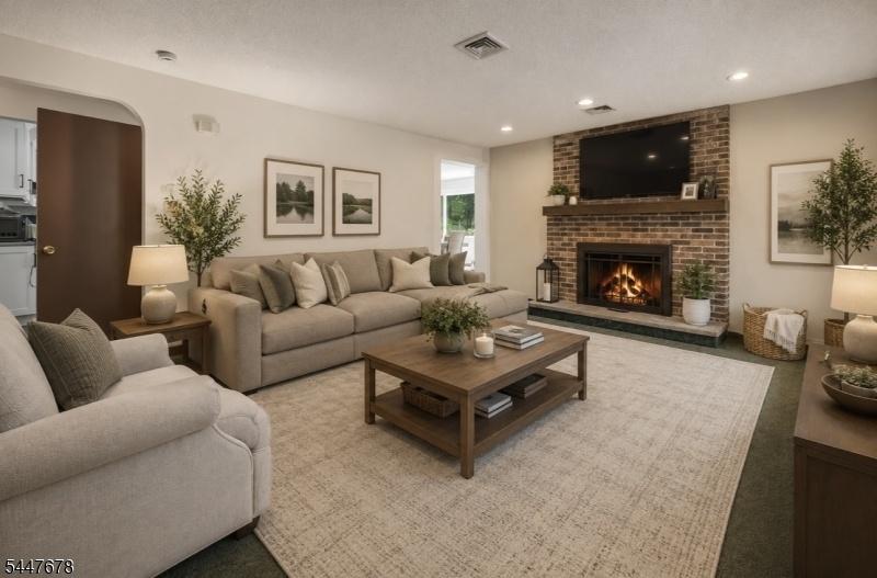Living Room with fireplace