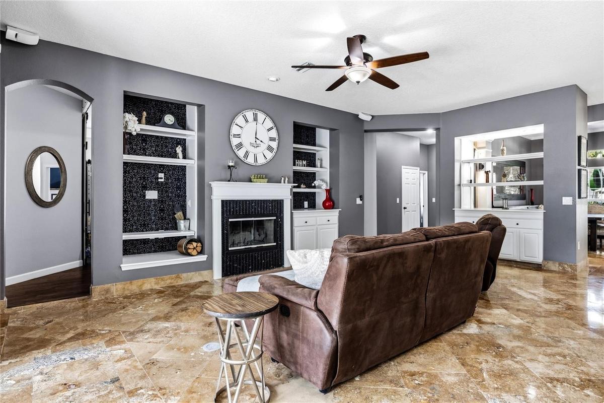 Fireplace and buiit in accent shelves!