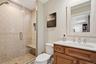 Ensuite bath with shower stall