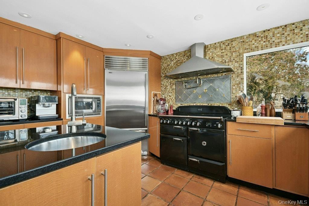 Retro range and oven