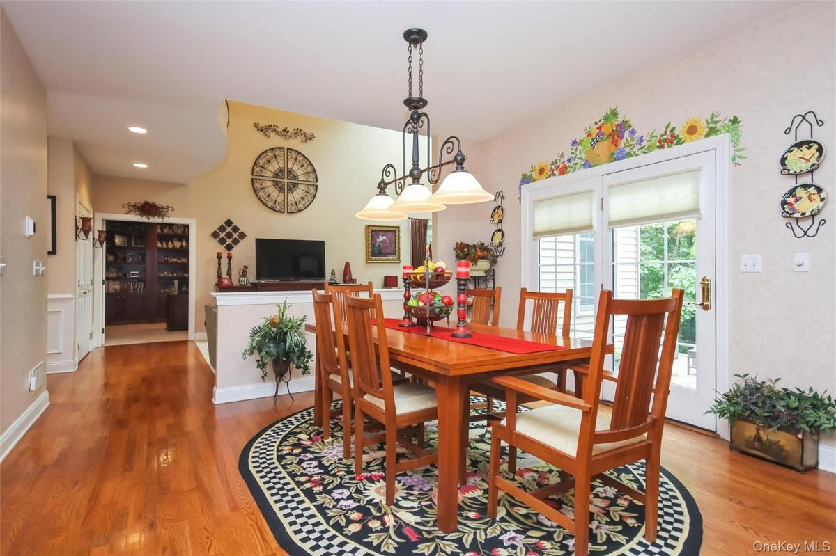 Breakfast room w/ French door to backyard