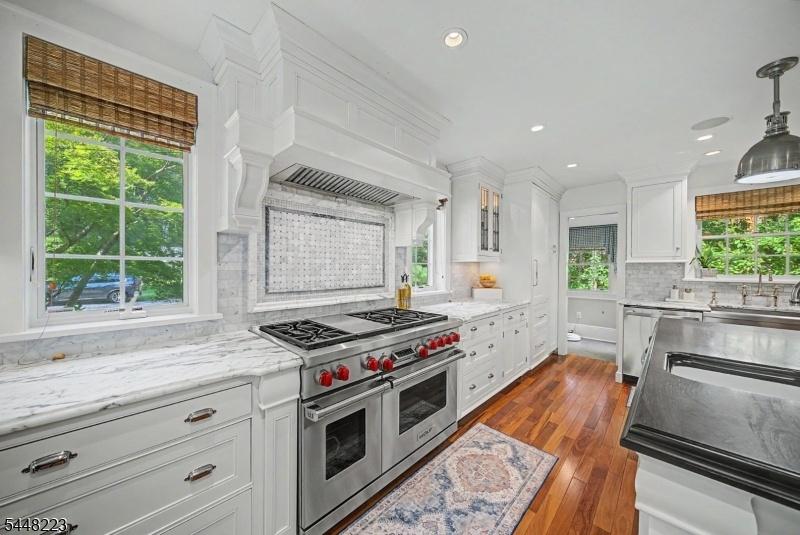 Kitchen 4