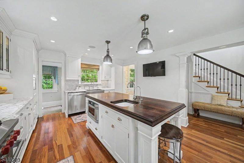 Kitchen 5
