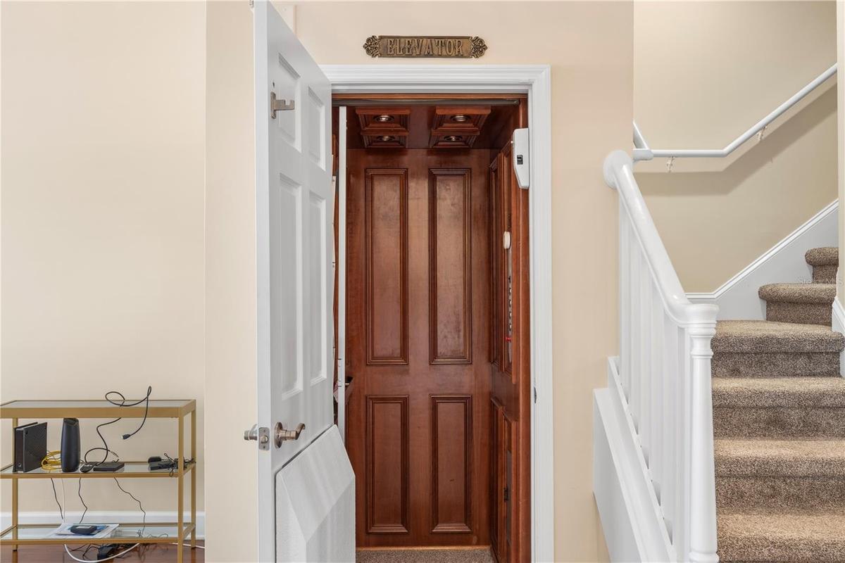 3-Level ELEVATOR