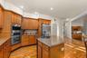 An lovely eat-in kitchen that seamlessly blends style and functionality.