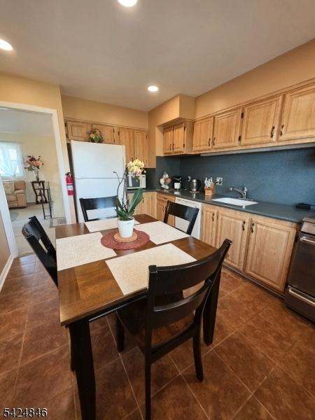 Eat in Kitchen