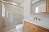 1st Floor Bathroom - en suite