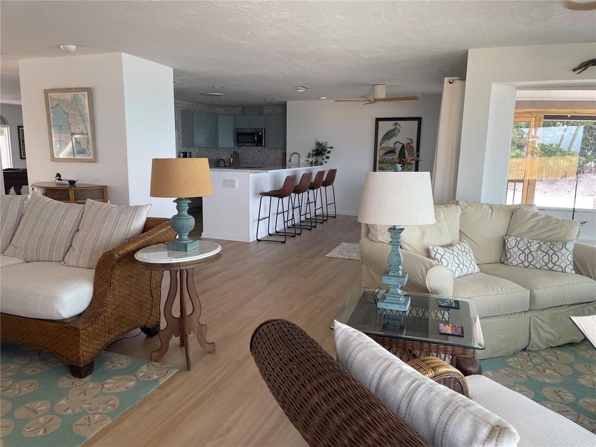 The common room's open floor plan is generous and fluid.