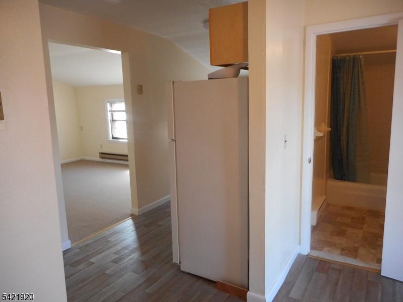 Living/Kitchen/Bath