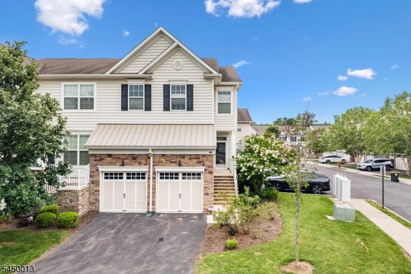 33 Cortland Pl. Skillman