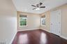 Bedroom w/walk-in closet