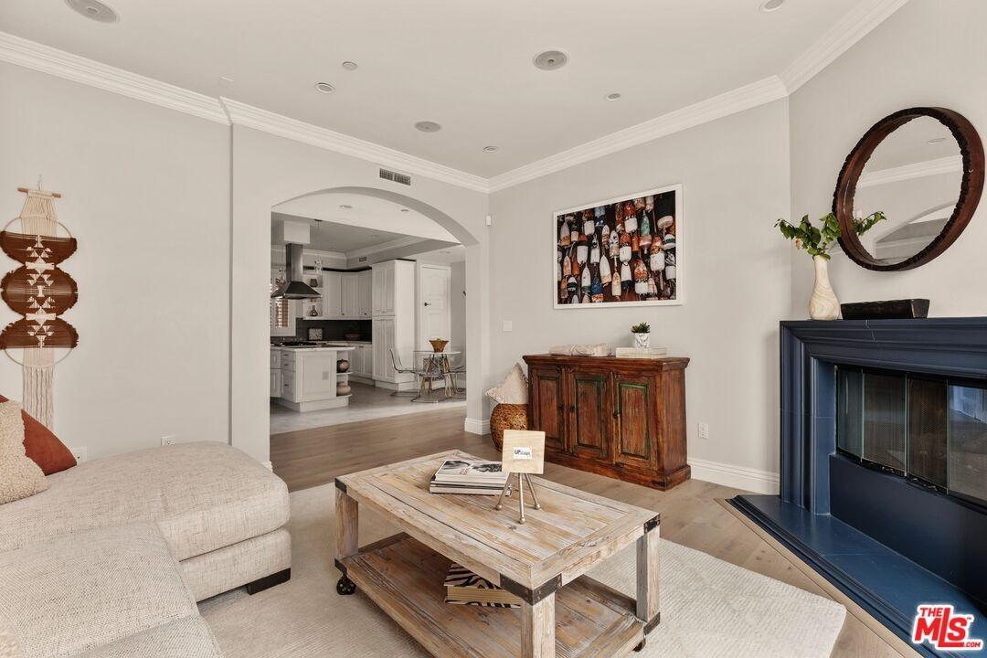 Family Room - Photo View 2