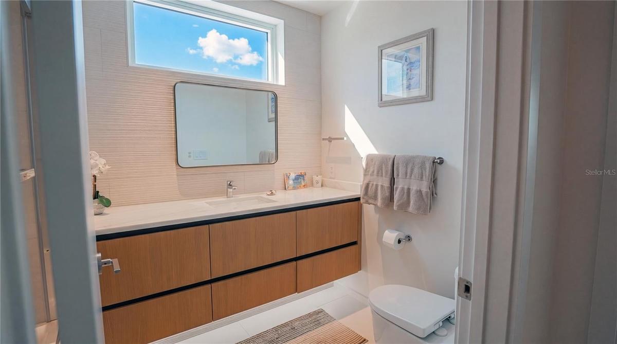 2nd Bathroom