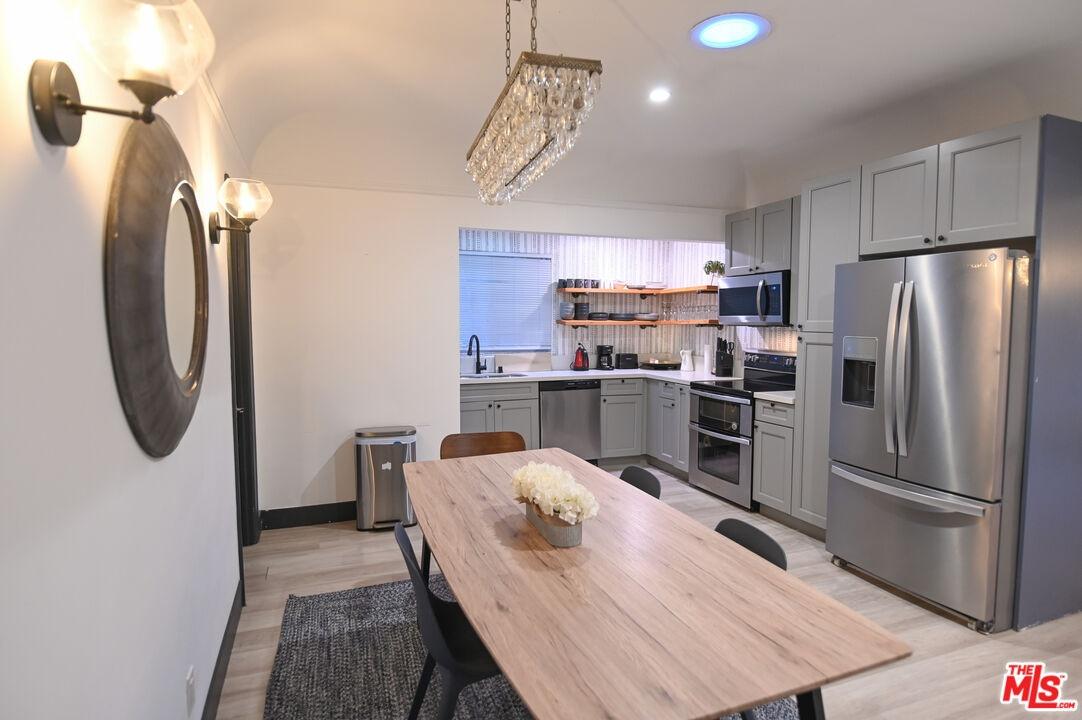 Dining/Kitchen