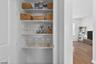 Kitchen w/Bkfst Bar+Pantry