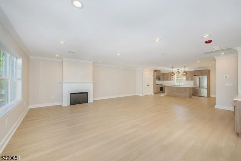 Large Living Area