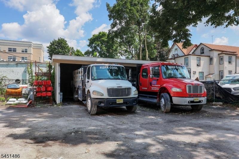 Truck Canopy/Bays