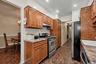 Dine in kitchen