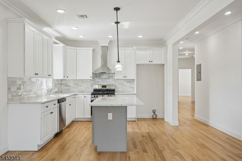 Eat in Kitchen 2 floor