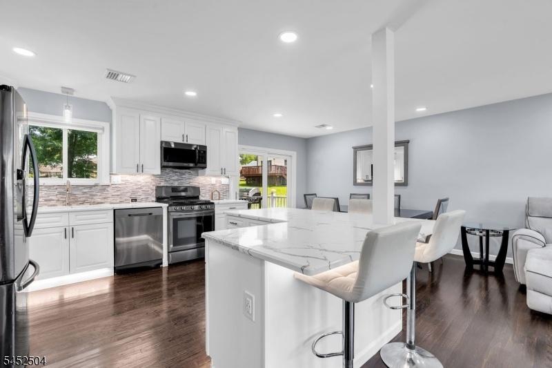Kitchen/Dining