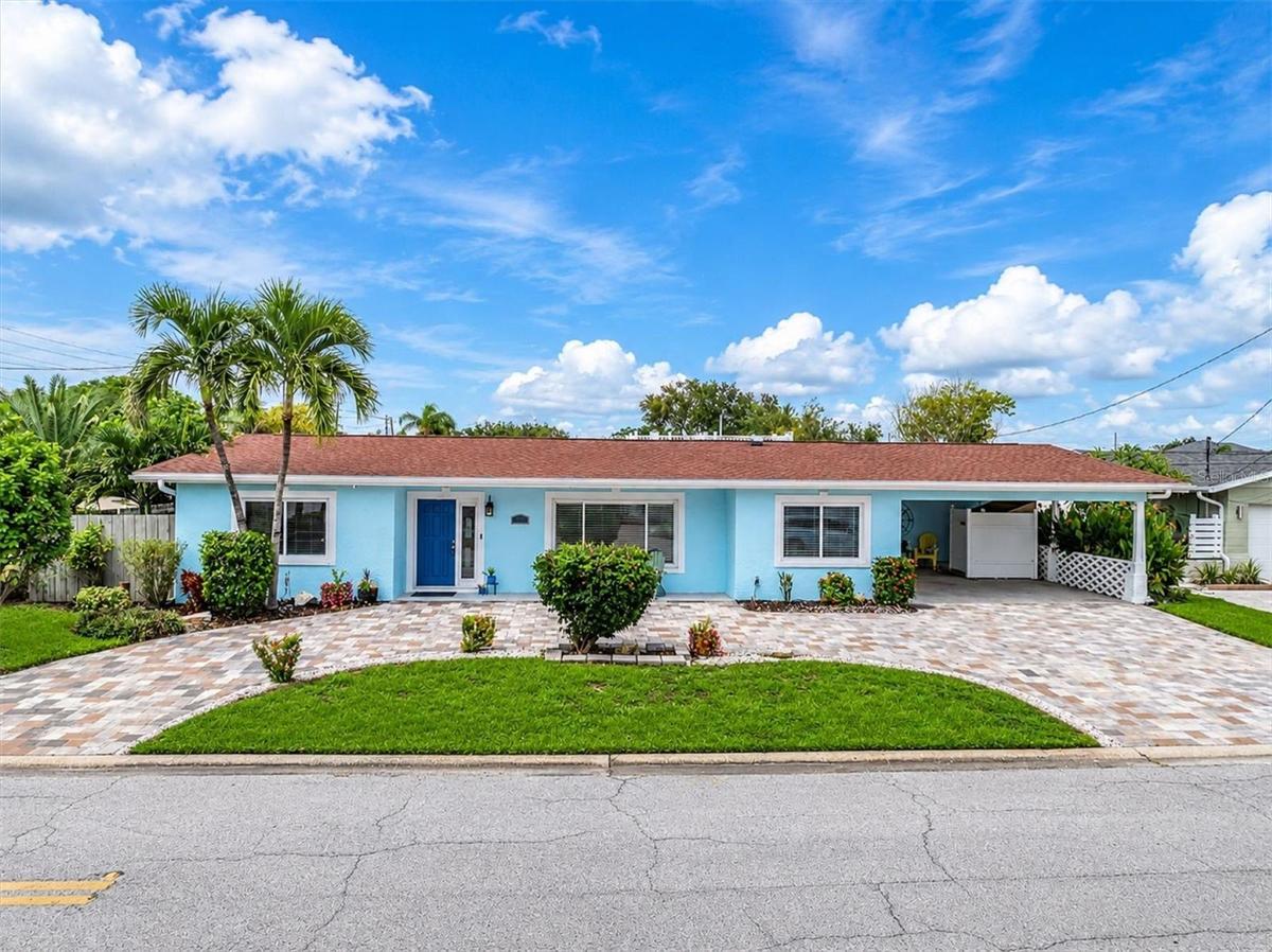 Large corner-lot home in desirable South Causeway Isle, a waterfront neighborhood just minutes to beaches!